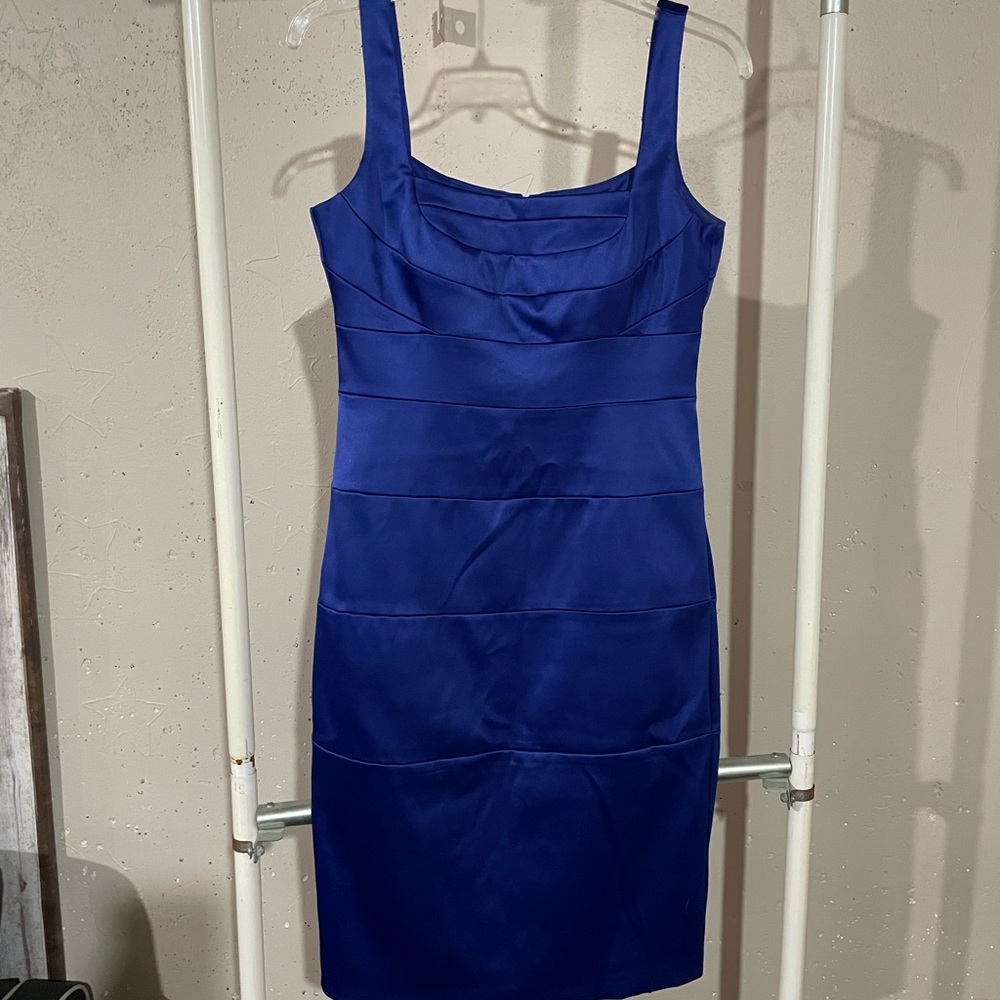 Signature by Sangria Royal Blue Sleeveless Dress. Size 6.